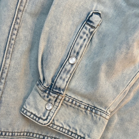 Wild fable Light Denim Button-Up Shirt - Picture 3 of 4